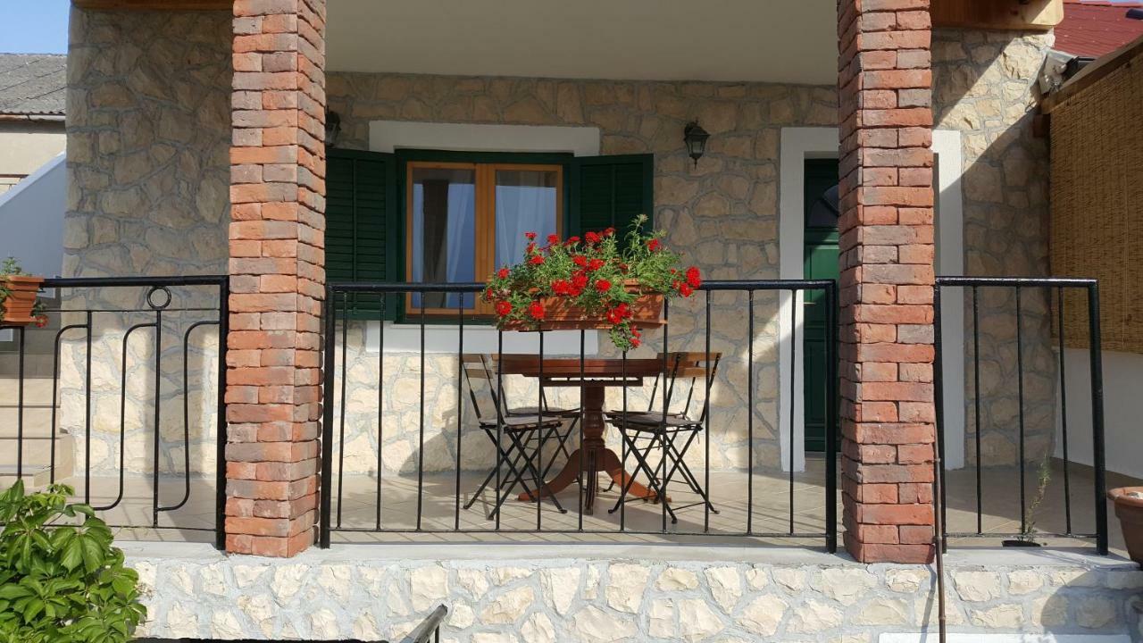 Apartment Cernesa Ражанац Экстерьер фото